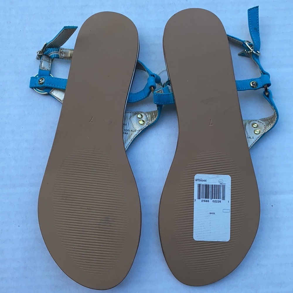 New GUESS Carmela6 Sandals - Picture 4 of 4